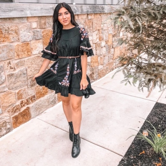 Free People Dresses & Skirts - Free People Pavlo Embroidered Babydoll Tunic Mini Dress Black Floral Boho XS